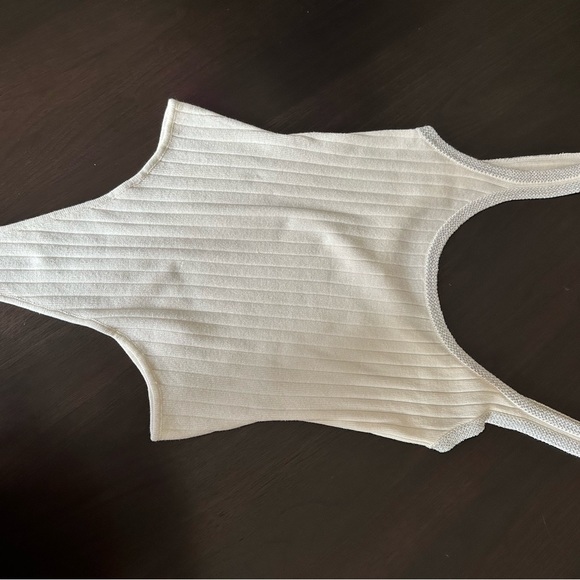 Silk camisoles and a body suit - Picture 7 of 8